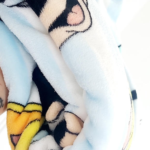 Disney mickey and friends Christmas plush throw blanket soft cute 50in x70in - Picture 4 of 4